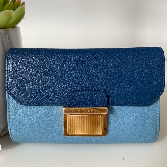 MIU MIU Wallet - Picture 2 of 6
